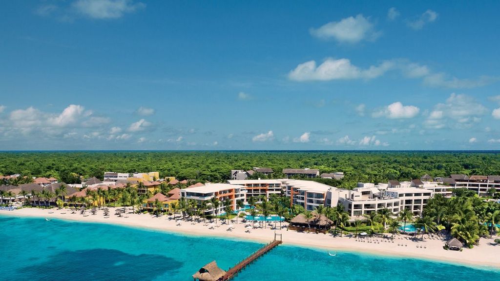Secrets Aura Cozumel
